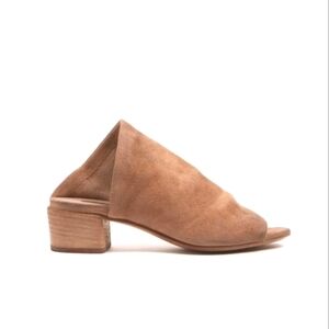 Marsell Bo Sandalo Sandals In Tan Suede 39.5EU